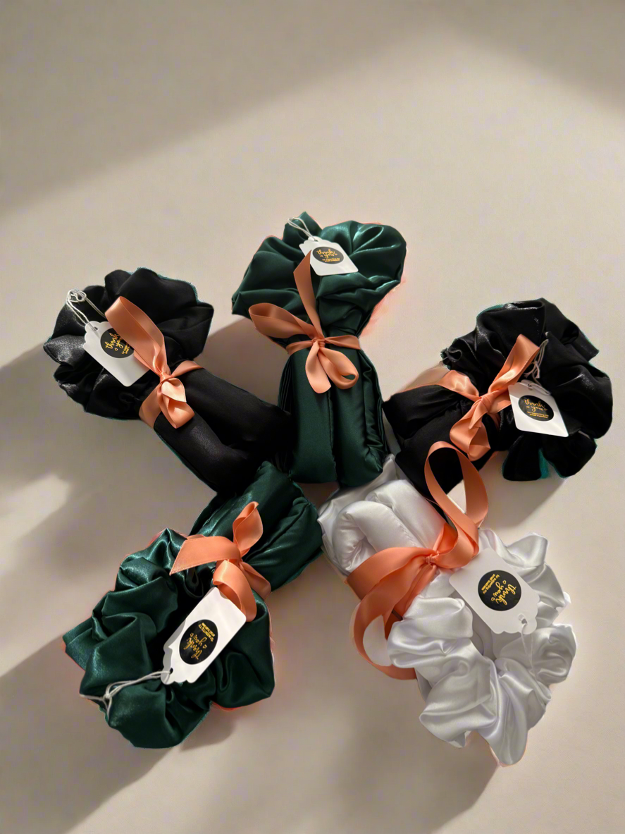 Heatless Hair Curler: Overnight Curls with Scrunchie Curler Easy and Fast Way To Curl Your Hair Simple To Use Simple To Sleep Soft Fabric