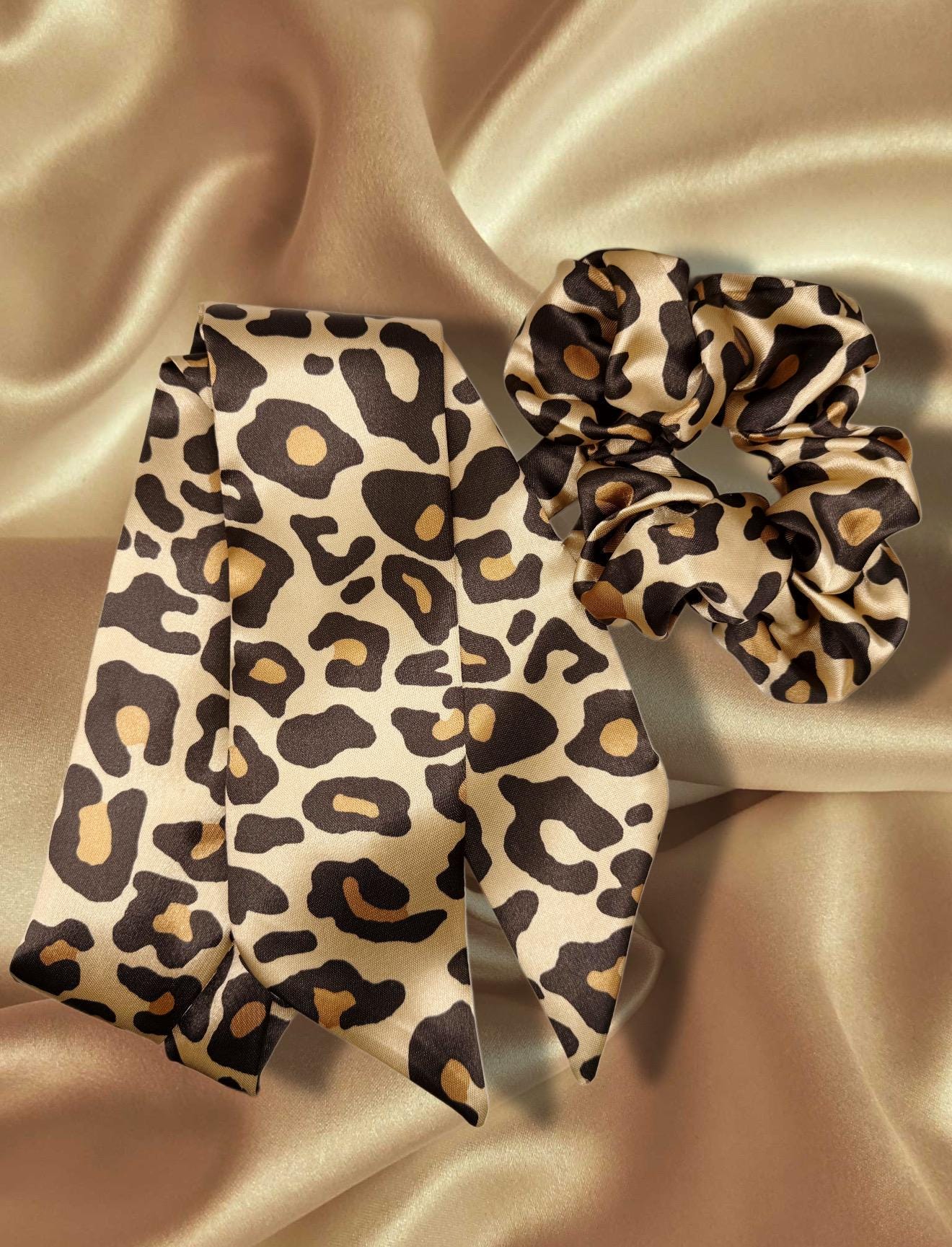 Heatless Hair Curler Scrunchie – Tiger Print