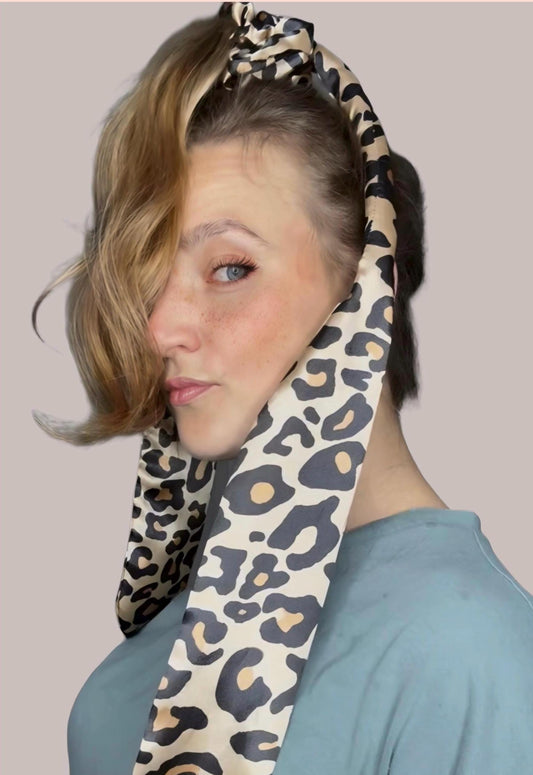 Heatless Hair Curler Scrunchie – Tiger Print