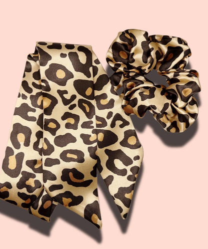 Heatless Hair Curler Scrunchie – Tiger Print