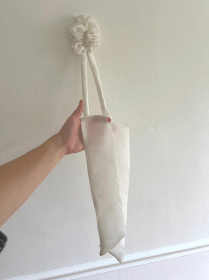 Silk Scrunchie Curler Gentle Heatless Curls for Sensitive Scalp and Hair