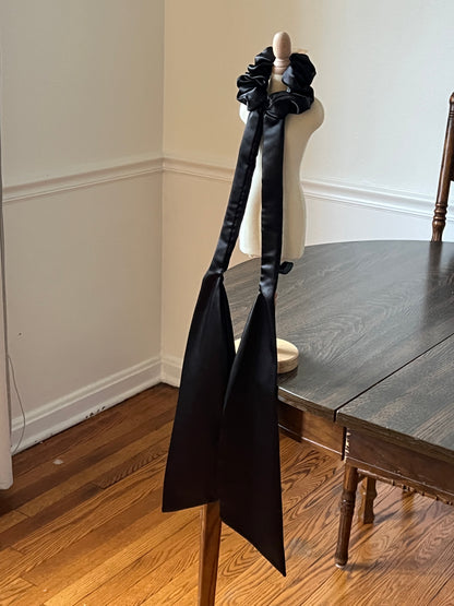 Brown Silky Scrunchie Hair Curler with Long Tails - Heatless Curls