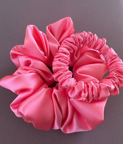 Floral Scrunchie: Vintage Boho Flower Print Hair Tie