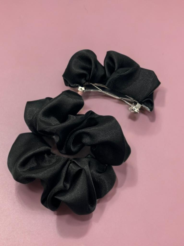 3French Barrette Bow. 3.5inch long  – A timeless classic, this French barrette bow combines elegance and durability. Its smooth design holds hair effortlessly while adding a chic, feminine touch to your style.