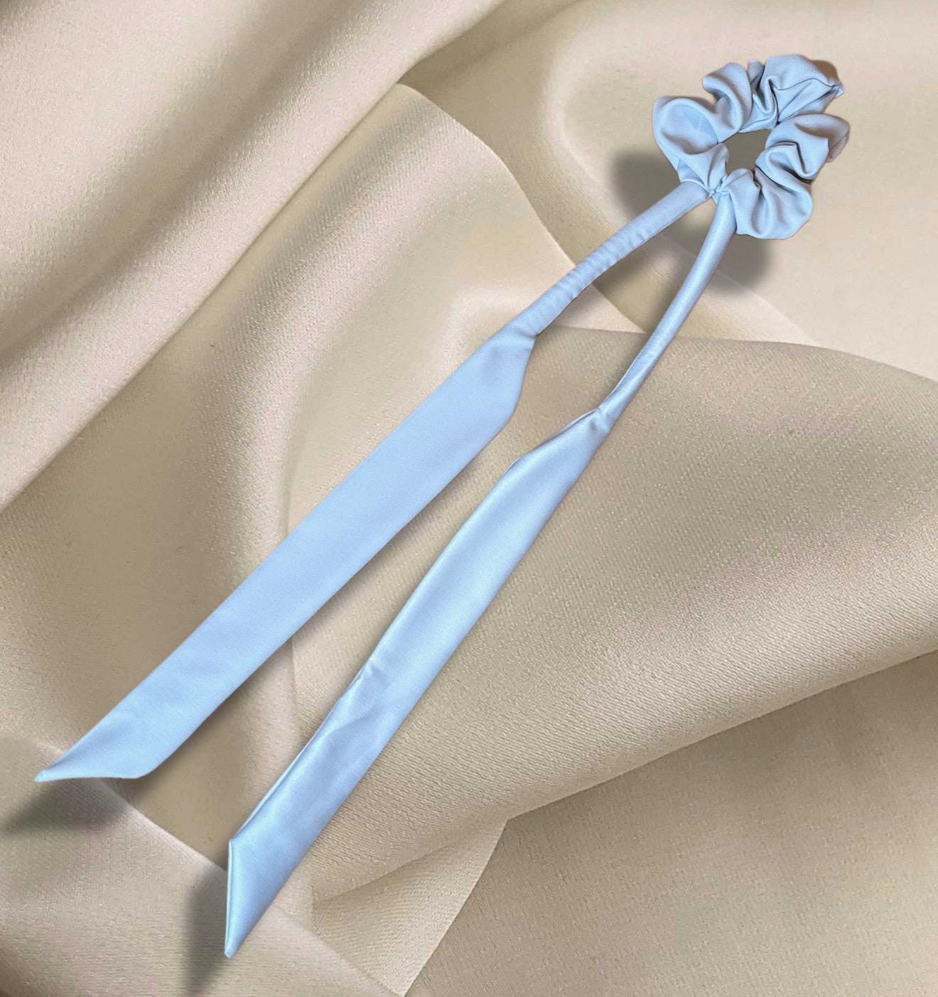 Grey Satin Heatless Hair Curler Scrunchie, No Damage Waves